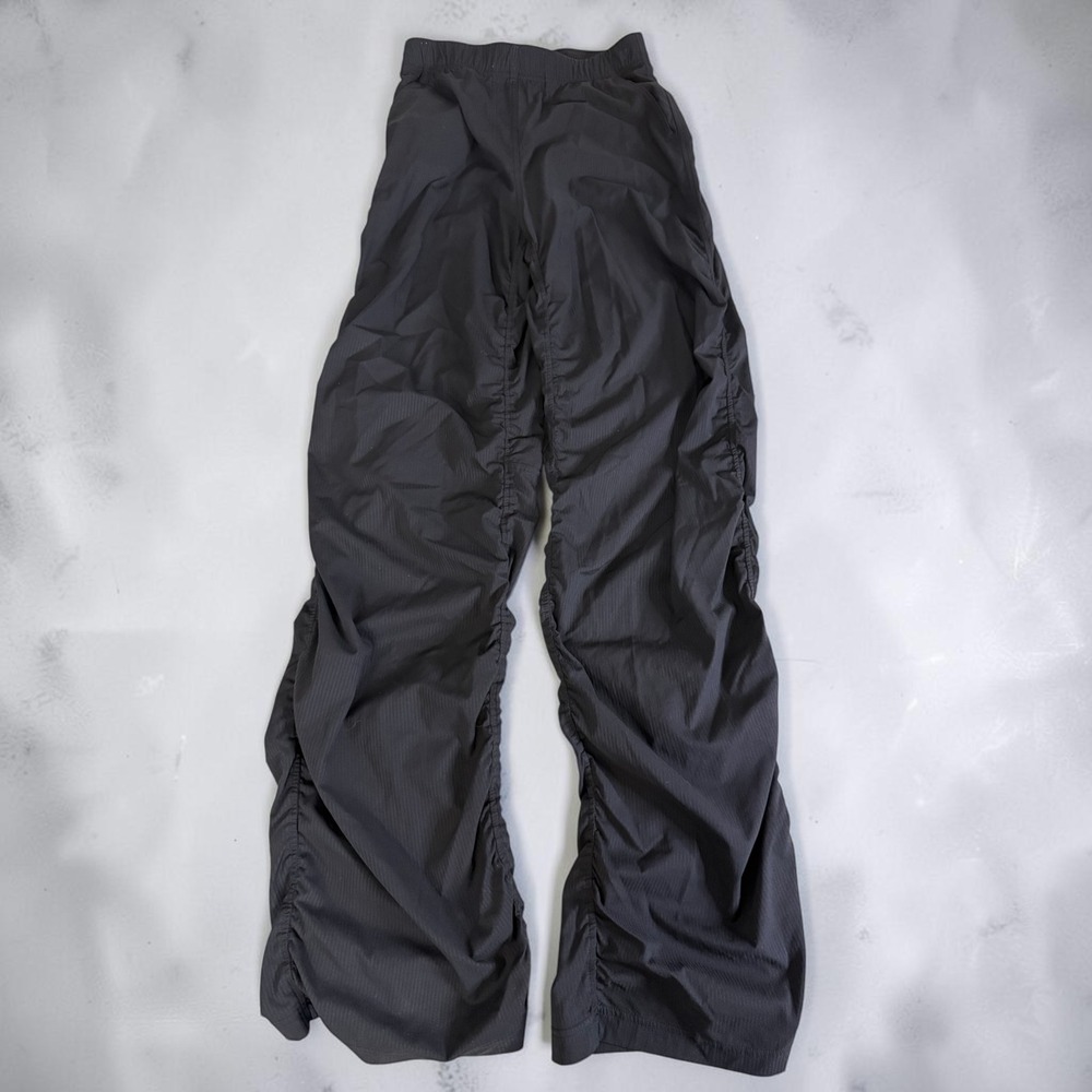Lululemon Beyond the Studio Ruched Jogger Pants Black Size Small LW5GUVS